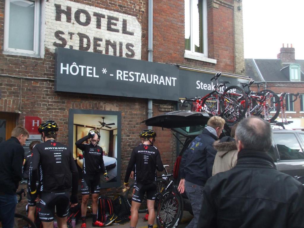 Le Saint Denis Hotel Forges-les-Eaux Bagian luar foto