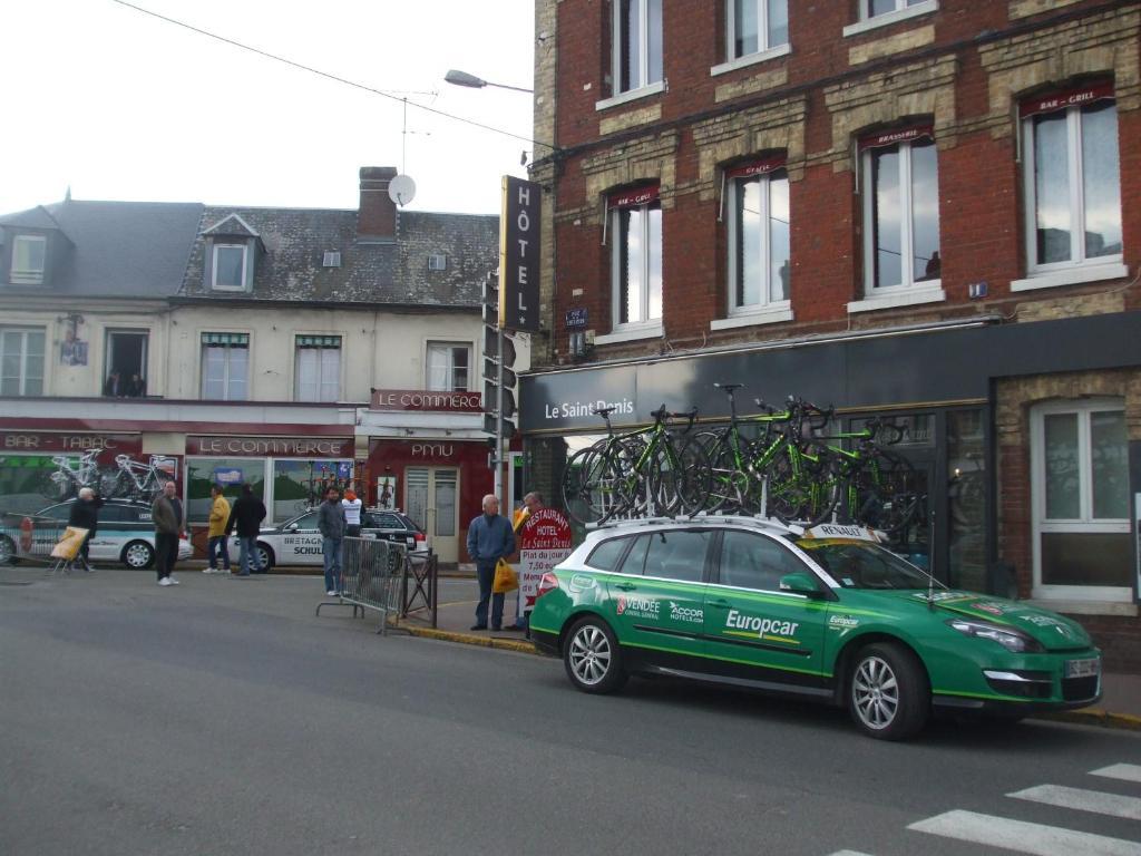 Le Saint Denis Hotel Forges-les-Eaux Bagian luar foto